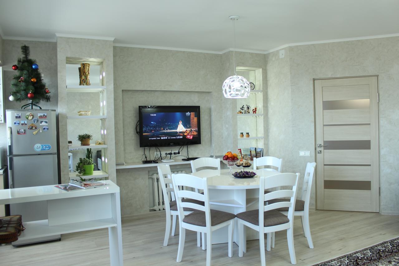 Apartment In The Karakol Heart Exteriör bild